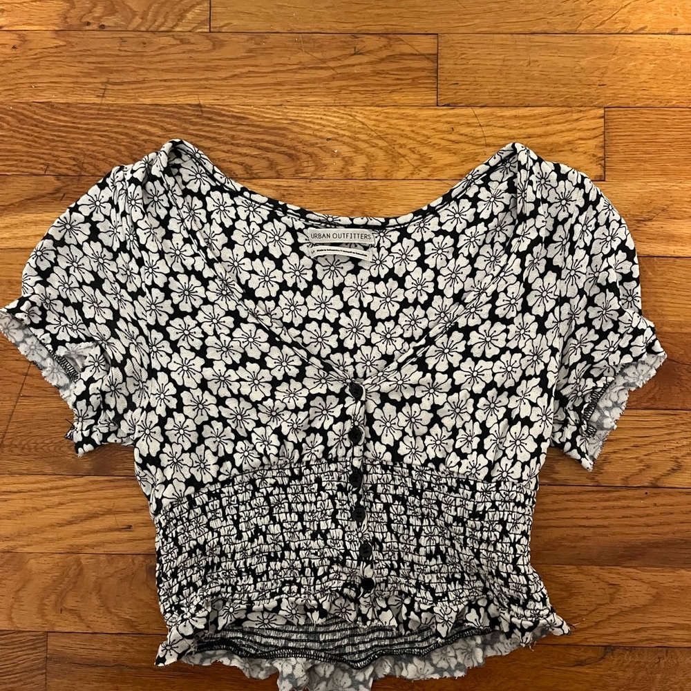 urban outfitters floral tee